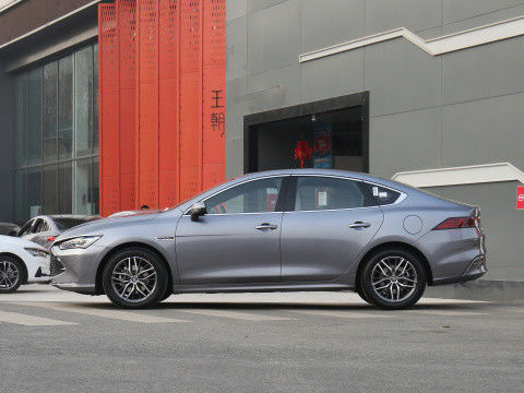 National VI BYD QIN PLUS 2021 EV DM-I 55KM 1.5L 81kW 4 درب 5 صندلی سدان