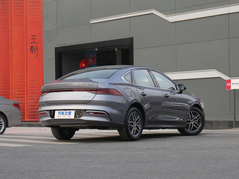 National VI BYD QIN PLUS 2021 EV DM-I 55KM 1.5L 81kW 4 درب 5 صندلی سدان