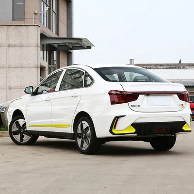 دونگ فنگ E70 تاکسی الکتریکی چینی برای سوار شدن آنلاین زندگی باتری 400KM