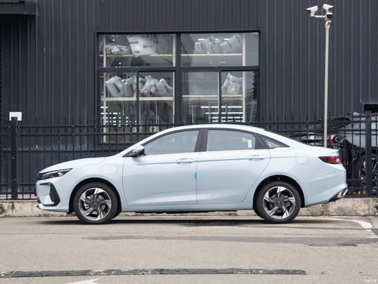 جیلی امگرند L HiP PHEV سدان 1.5T موتور دامنه جامع 1300KM