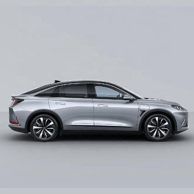 ARCFOX αS سدان الکتریکی چینی رانندگی مستقل با هواوی