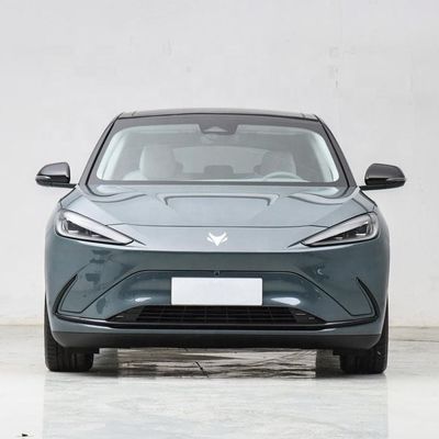 ARCFOX αS سدان الکتریکی چینی رانندگی مستقل با هواوی