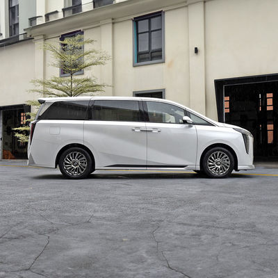 GAC M8 ماشین سوخت چینی 5 در 7 صندلی موتور 2.0T