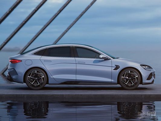 BYD 2025 Seal، یک سدان الکتریکی خالص با برد تا 650 کیلومتر، یک سیستم رانندگی هوشمند جدید و بهترین ارزش برای پول سدان الکتریکی متوسط.