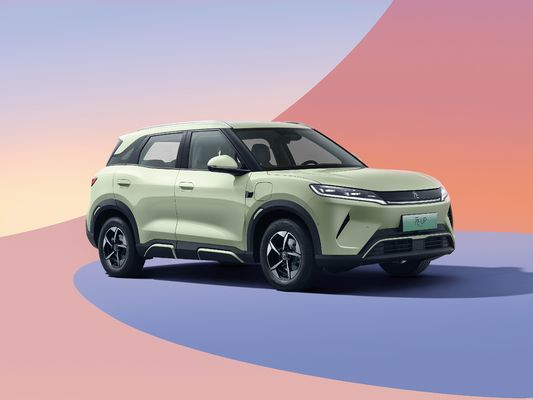 2025 BYD Yuan UP. دارای ویژگی های رانندگی هوشمند جدید است. محدوده الکتریکی خالص 301KM-401KM. بهترین ارزش برای پول