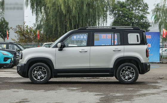 Baojun Yueye Plus یک خودرو الکتریکی چینی با طراحی مربعی متمایز است که دامنه CLTC 401 کیلومتری را ارائه می دهد.ارائه ارزش استثنایی برای پول